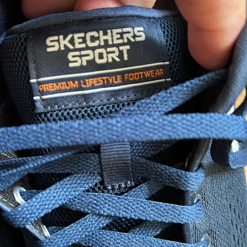 Skechers BNWOB Sport Navy blue relaxed fit lightweight size 10 - Picture 2 of 8